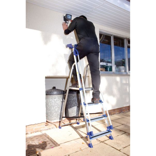 LAMPA ACCESSORIES Neklizajuća samolepljiva traka crna 5mX5cm - 98891