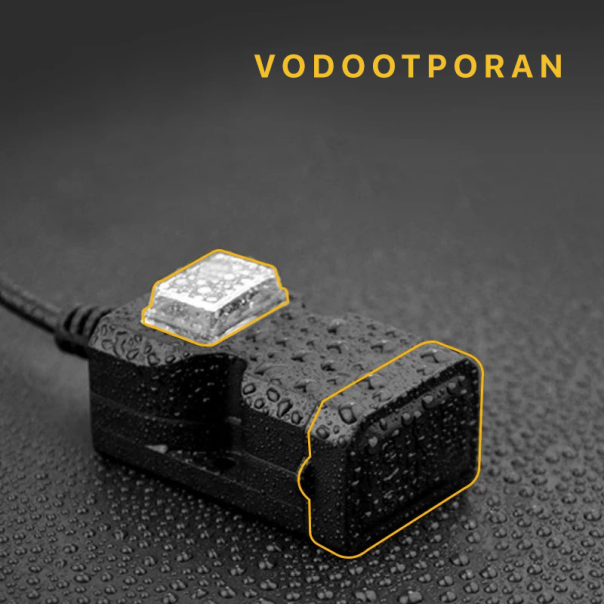 Adapter 2.4A vodootporni za motor 1.5m crni - 216162-1