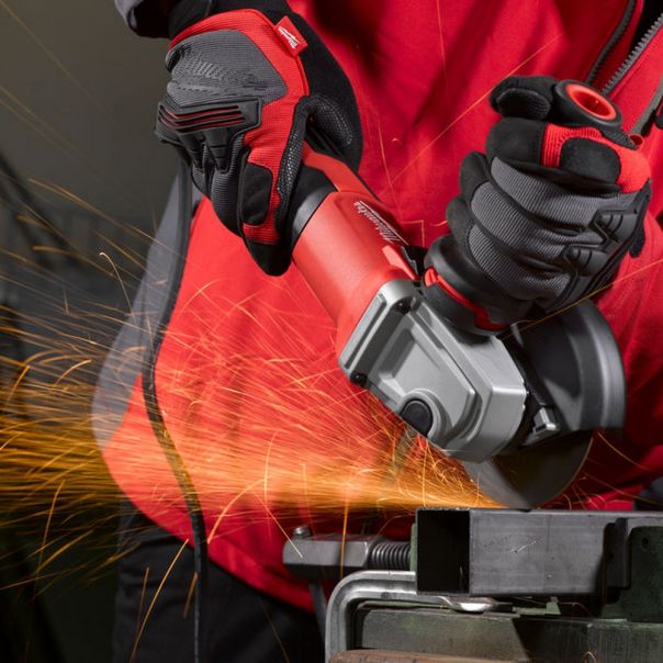 MILWAUKEE Ugaona brusilica sa odsisavanjem 125mm 1550W - AGV 15-125 XE DEG-SET - 4933448830