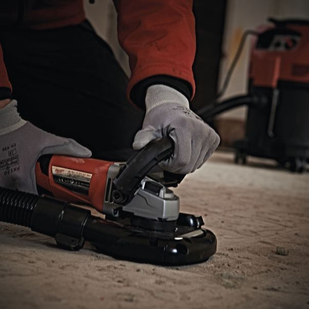 MILWAUKEE Ugaona brusilica sa regulacijom 125mm 1550W - AGV 15-125 XE - 4933428127