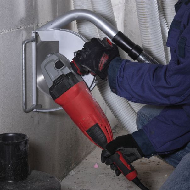 MILWAUKEE Ugaona brusilica 230mm 2200W - AGV 22-230 E - 4933431850