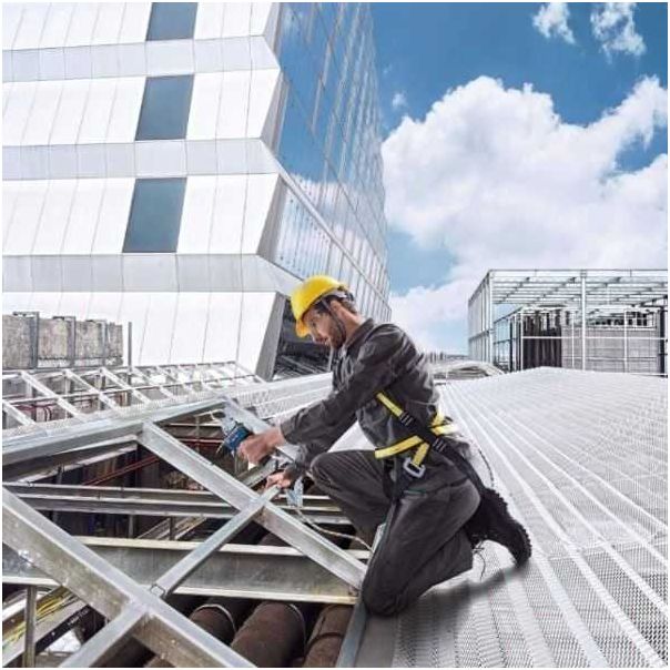 BOSCH Akumulatorska bušilica - odvrtač GSR 12V-30 , 2x2.0Ah - 06019G9000