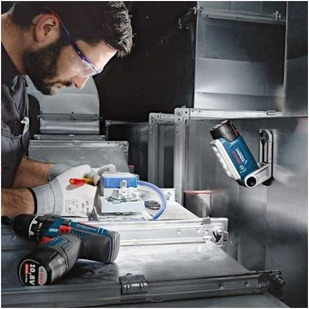 BOSCH Akumulatorska lampa GLI 12V-330 Solo, bez baterija i punjača - 06014A0000