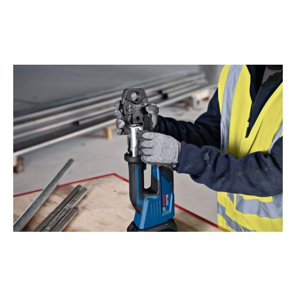 BOSCH Aku presa za cevi GPT 18V-19 čeljusti TH16 TH20 TH26 - bez baterije i punjača 06019M2004 - 06019M2004