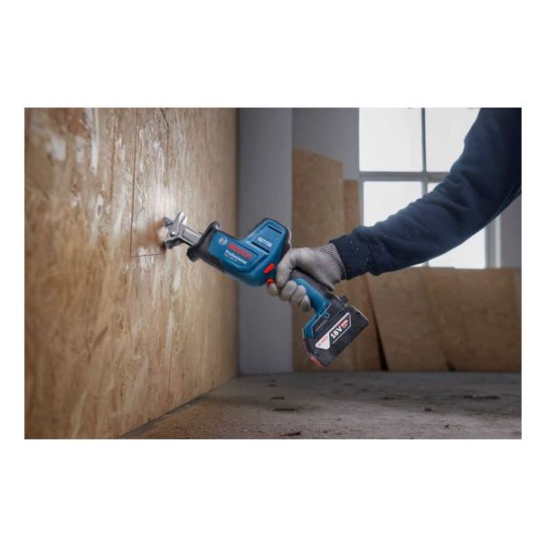 BOSCH Aku univerzalna testera-recipro GSA 18V-24 - bez baterije i punjača 06016A5100 - 06016A5100-1