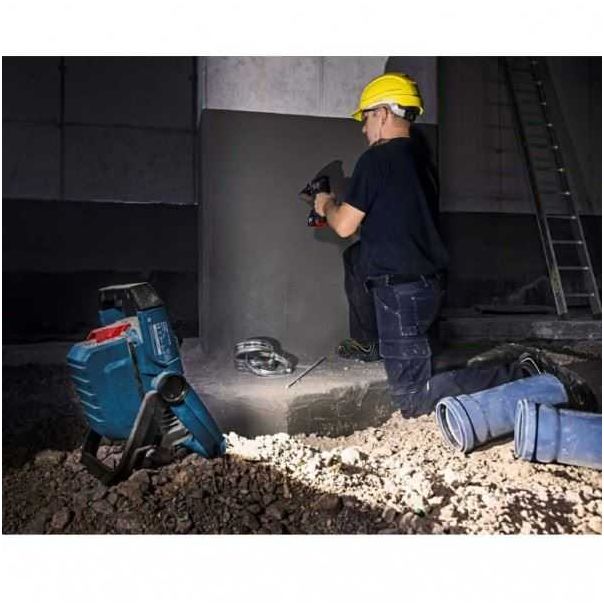 BOSCH Akumulatorski led reflektor GLI 18V-2200 C Solo, bez baterija i punjača - 0601446501