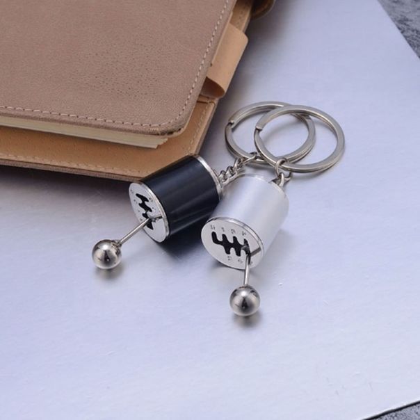 888 CAR ACCESSORIES Privezak 