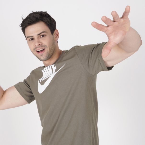 NIKE Majica kratak rukav nsw tee icon futura M - AR5004-222