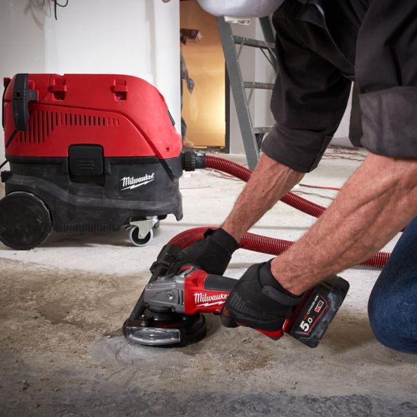 MILWAUKEE Usisivač 30L 1200W - AS30LAC - 4933459411