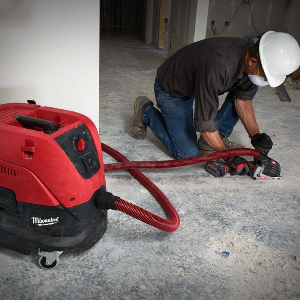 MILWAUKEE Usisivač 30L 1200W - AS30LAC - 4933459411