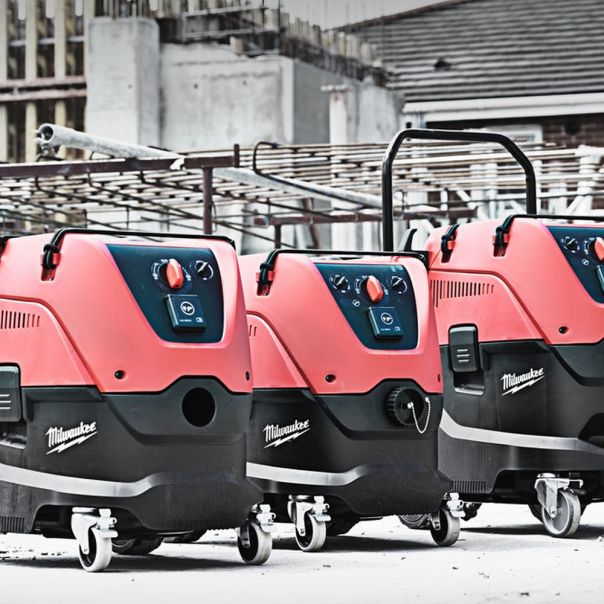 MILWAUKEE Usisivač 30L 1200W - AS30MAC - 4933459415