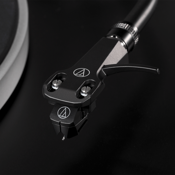 AUDIO TEHNICA Gramofon AT-LP5X - AT-LP5X
