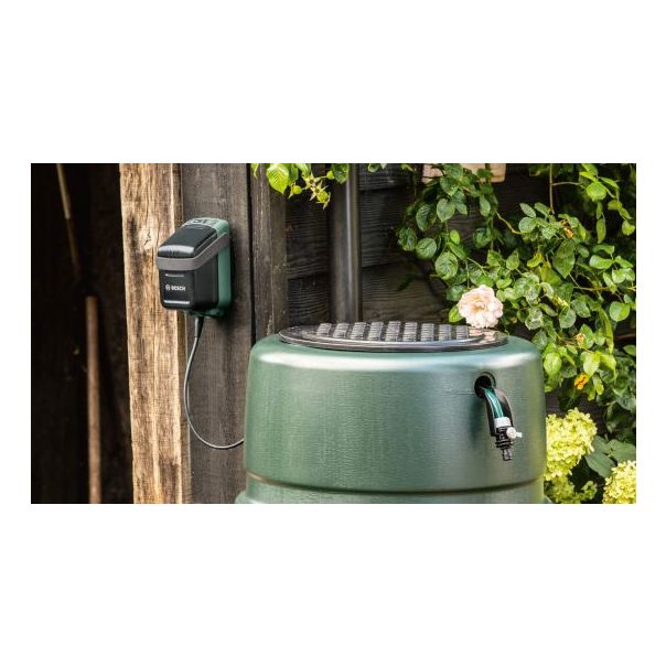 BOSCH Akumulatorska pumpa za zalivanje GardenPump 18V-2000, 1x2,5Ah - 06008C4202