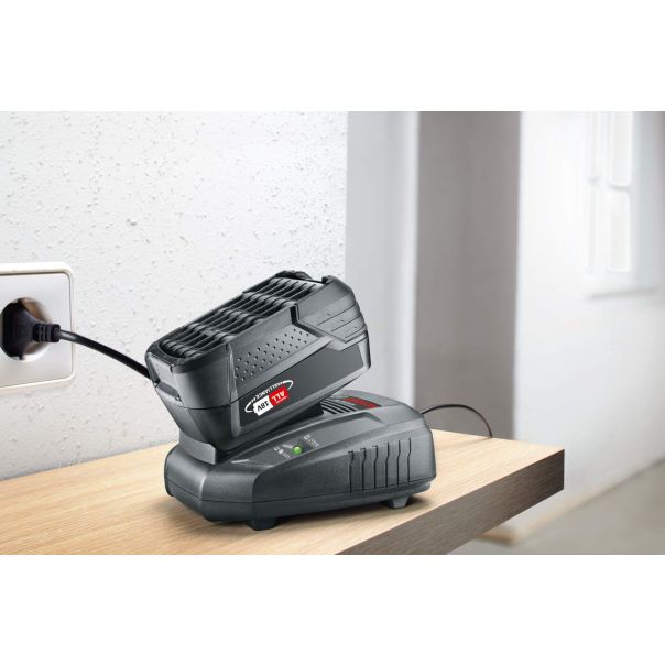 BOSCH Baterija za alate PBA 18V 4,0 Ah W-C - 1600A011T8