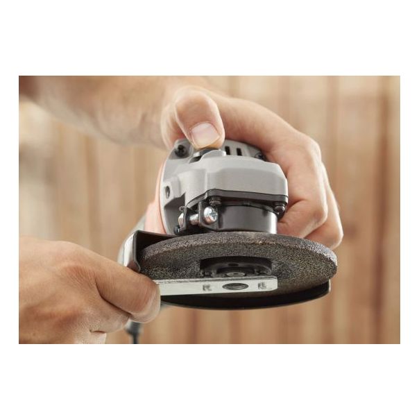 BLACK & DECKER Ugaona brusilica 710W 115 mm BEG010 - BEG010