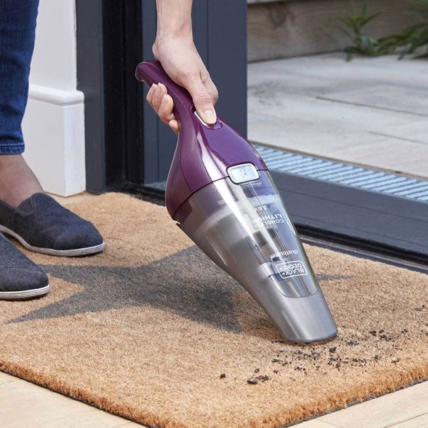 BLACK+DECKER Aku usisivač - NVC115W