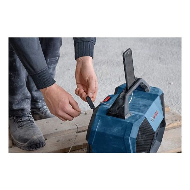 BOSCH Aku zvučnik/radio GPB 18V-6C - bez baterije i punjača - 06014A6000-1