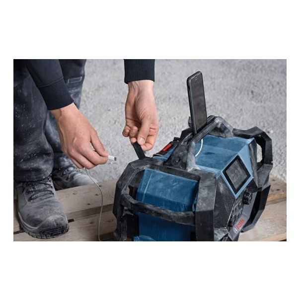 BOSCH Akumulatorski radio/punjač GPB 18VH-6 SRC - 06014A6200-1