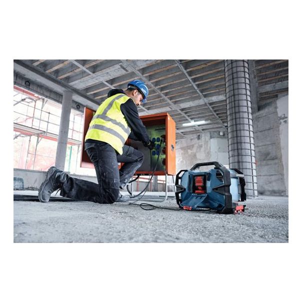 BOSCH Akumulatorski radio/punjač GPB 18VH-6 SRC - 06014A6200-1