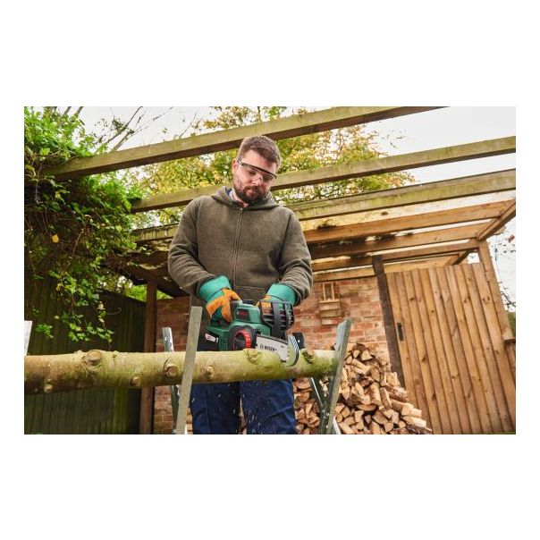 BOSCH Aku lančana testera UniversalChain 18 - 06008B8000-1