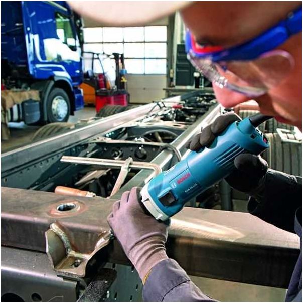 BOSCH Brusilica ravna-čeona GGS 28 CE, 650W - 0601220100