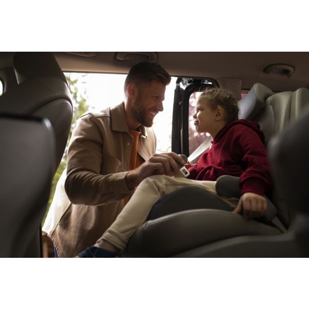 ECO TOYS Buster sa držačem za čašu i-Size 125-150cm , siva - C028