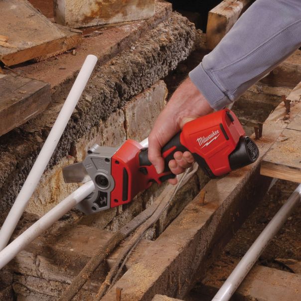 MILWAUKEE Aku. rezač PVC cevi 12V - C12PPC-0, SOLO (bez baterije i punjača) - 4933416550