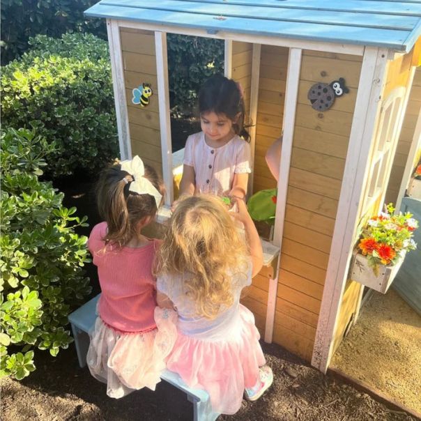 KINDER HOME Dečija kućica, drvena, igra na otvorenom u dvorištu i bašti - C351