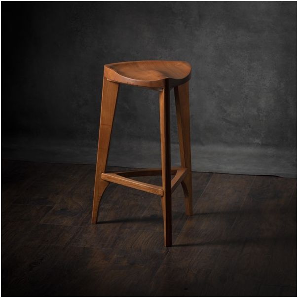 MEDA FURNITURE Drvena barska stolica Terca Trešnja - TresTerIzd35
