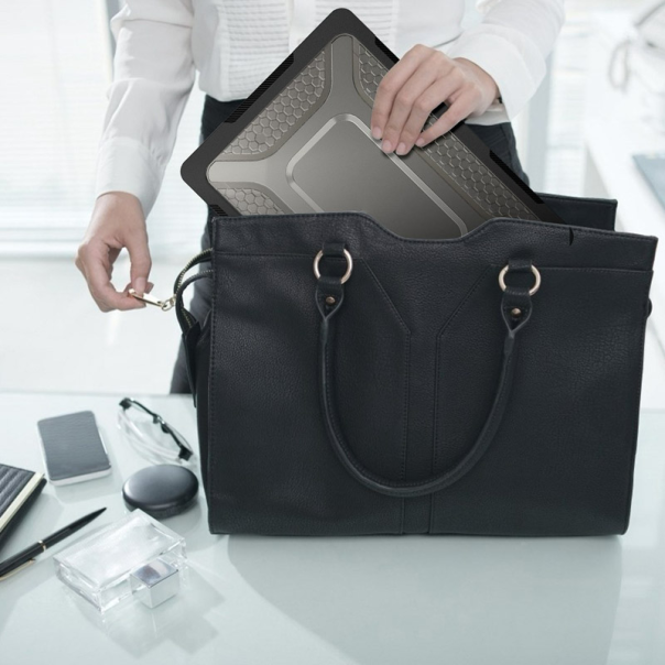 Cover za Macbook Air 15 15.3 2023/2024/2025/(M2 A2941/M3 A3114/M4 A3241) crni - 616838