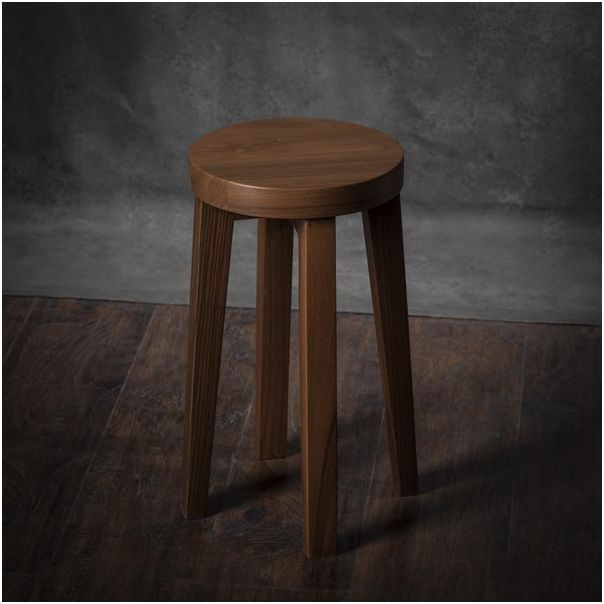 MEDA FURNITURE Orahov krug – pomoćni stočić - StoKrug45