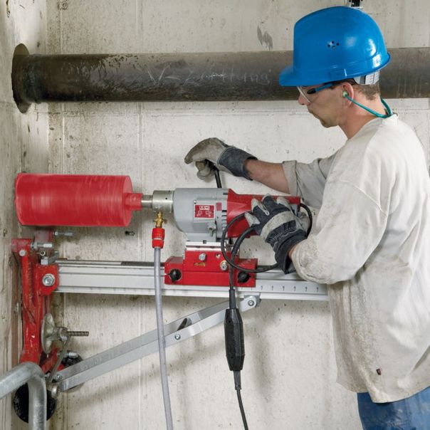 MILWAUKEE DR350T Postolje za dijamantsku bušilicu DD2-350C - 4933400600