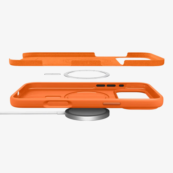 Maska za iPhone 17 Pro narandžasta Spigen Silicone Fit MagSafe - EP3097373