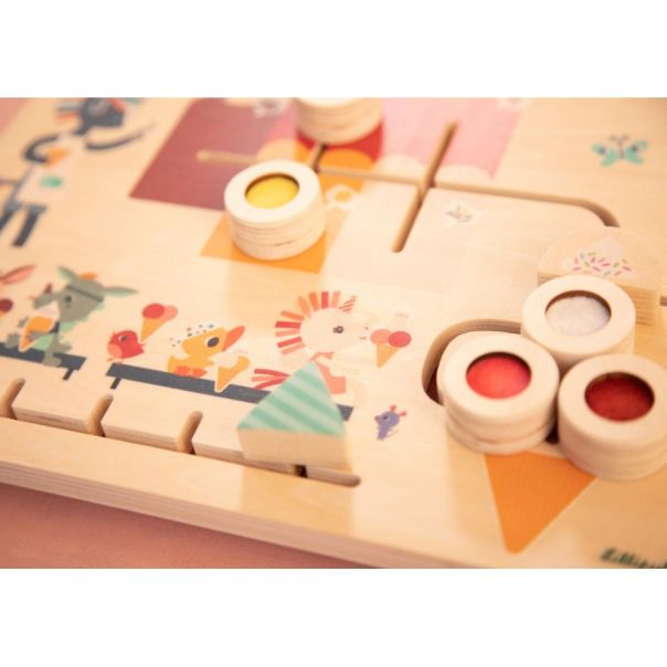 LILLIPUTIENS Drvena prenosiva tabla sa aktivnostima Sladoled - 83378