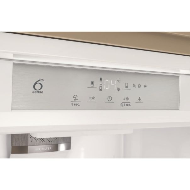 WHIRLPOOL Ugradni kombinovani frižider SP40 812 EU 2 - SP40 812 EU 2