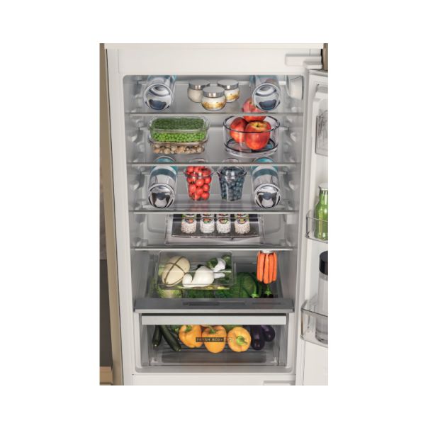 WHIRLPOOL Ugradni kombinovani fržider WHC18D011C1 SF - ELE03121