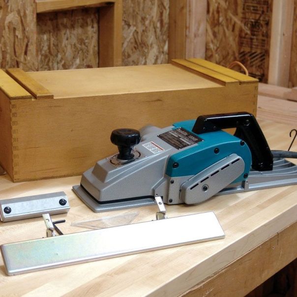 MAKITA Električno rende 1806B (ručni abrihter) - 1806B