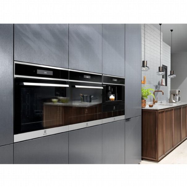 ELECTROLUX Ugradna rerna sa ventilatorom EOE8P31X - EOE8P31X