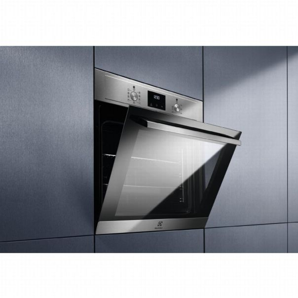 ELECTROLUX Ugradna rerna sa ventilatorom EOF3H71X - EOF3H71X