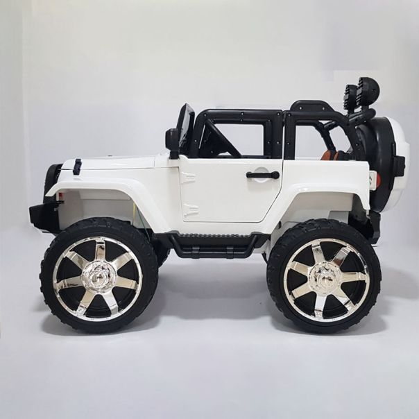 EUROBAJK Dečiji automobil na akumulator Jeep 4x4, bela - 8843