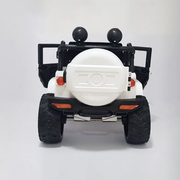 EUROBAJK Dečiji automobil na akumulator Jeep 4x4, bela - 8843