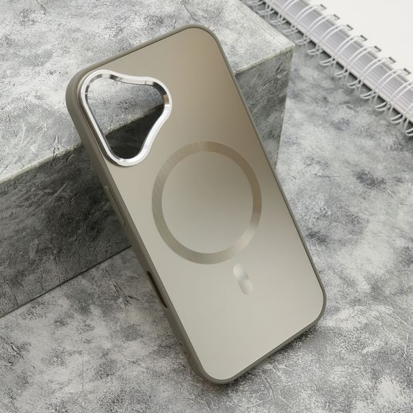 Maska COLOR METAL MagSafe za iPhone 16, srebrna - F119374