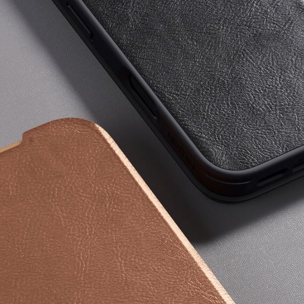 Futrola NILLKIN QIN Pro za iPhone 17 Pro, crna - F121382