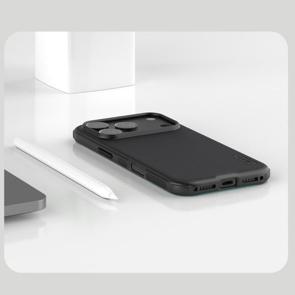 NILLKIN Maska Super Frost PRO za iPhone 17 Pro Max, crna - F121401
