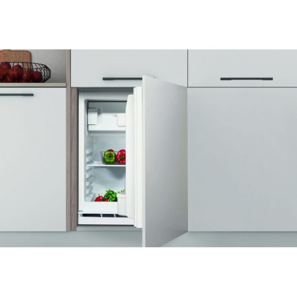 INDESIT Ugradni mini frižider INBUF031 - 22543