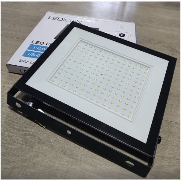 LED REFLEKTOR 150W 13500lm 6500K IP65 - EP3244239