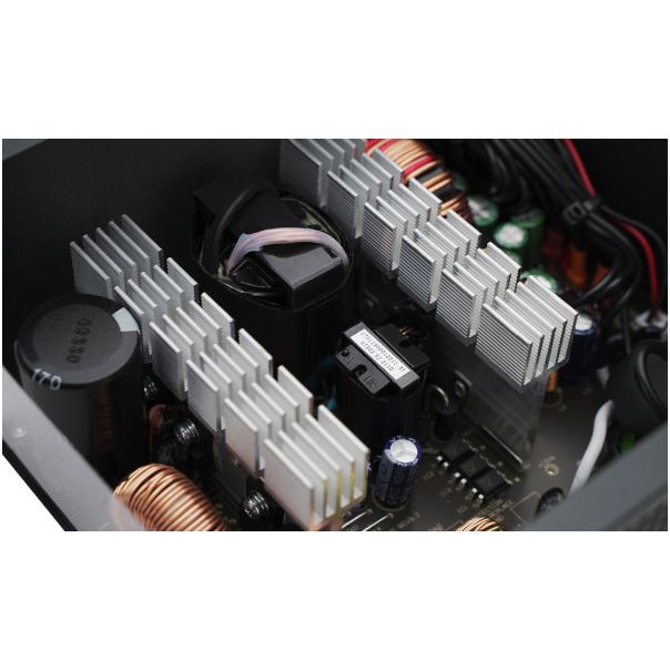 DeepCool PF600X Napajanje 80PLUS 600W 1x 20+4pin, 2x 4pin, 1x PCI-E(6+2)x2, 1x EPS 8pin(4+4), 120mm - EP3224974