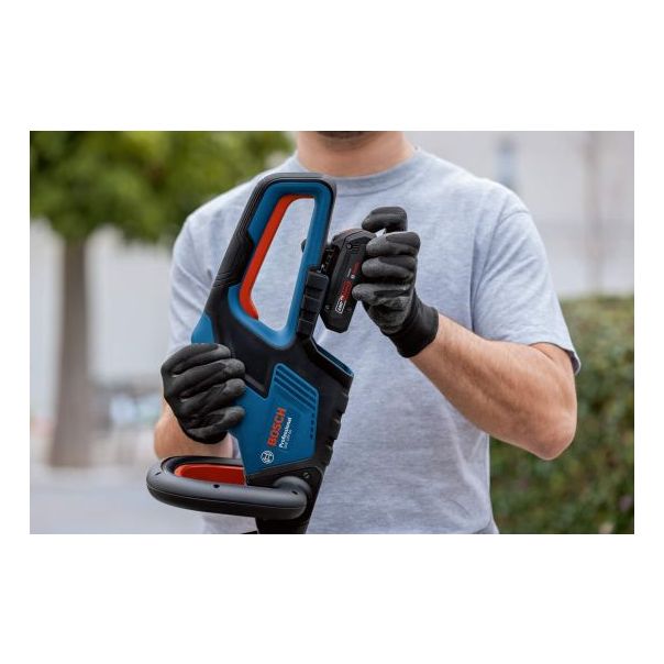 BOSCH Aku makaze za živu ogradu GHE 18V-60 - bez punjača i baterije - 06008C9000