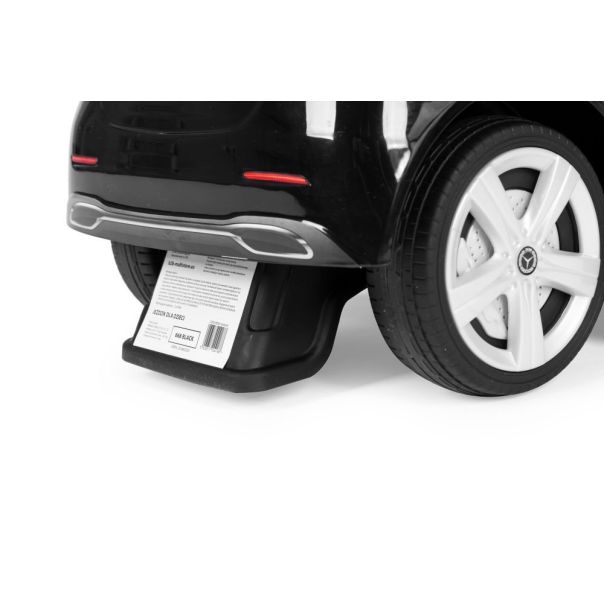 ECO TOYS Guralica sa interaktivnim volanom i ručkom Mercedes C class, crna - 668 BLACK