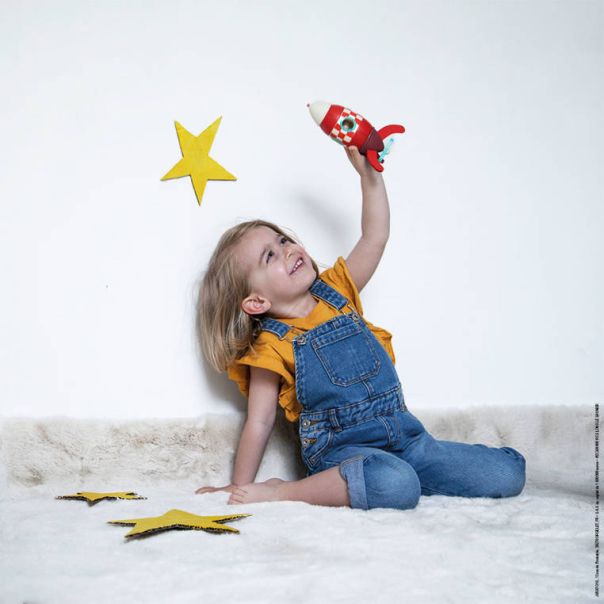 JANOD Drvena magnetna raketa, crvena - J05207